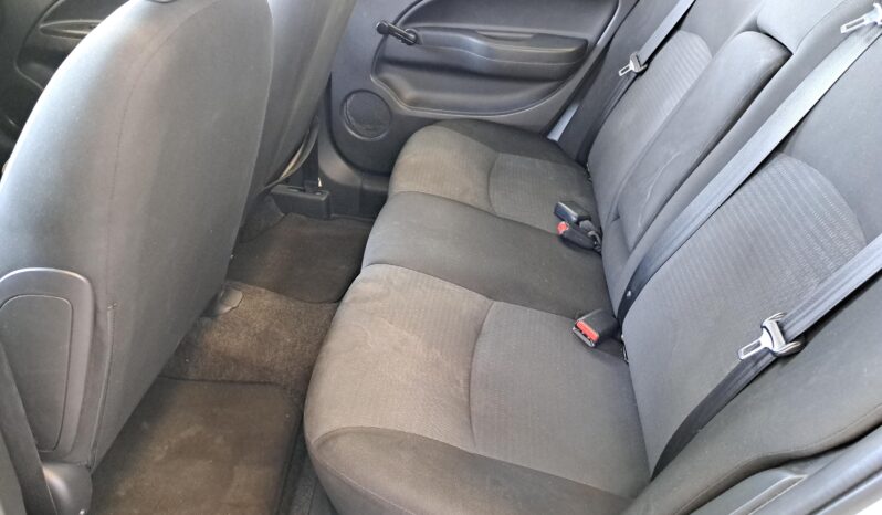 
								Mitsubishi Mirage GLX Aut full									