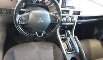 
										Mitsubishi Xpander Cross AUT full									