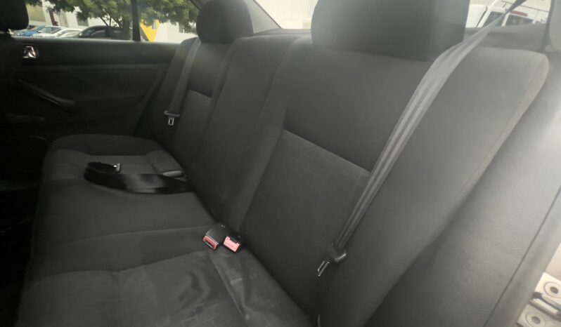 
Volkswagen Jetta 2013 full									