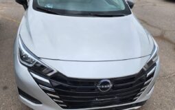 Nissan Versa Sense  CVT  2024