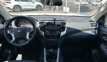 
Mitsubishi 2024 L200 4p GLX Doble L4/2.4/ Man 2WD 2024 CSGDL full									