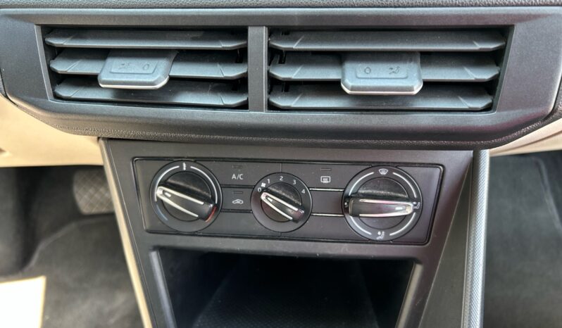 
Volkswagen Virtus 4p Trendline L4/1.6 Aut 2024 CSGDL full									