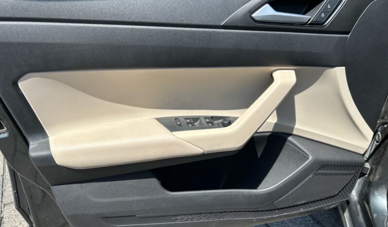 
Volkswagen Virtus 4p Trendline L4/1.6 Aut 2024 CSGDL full									