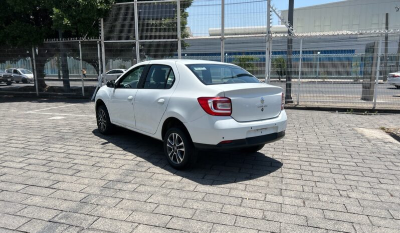 
Renault Logan 1.6 Intens Cvt 2024 CSGDL full									