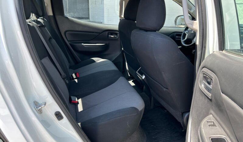 
Mitsubishi 2024 L200 4p GLX Doble L4/2.4/ Man 2WD 2024 CSGDL full									