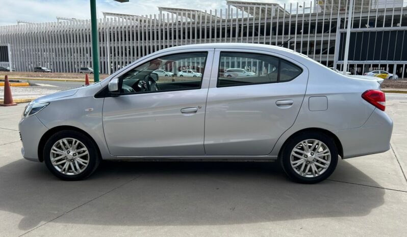 
MITSUBISHI MIRAGE GLX 2024 MI4071 full									