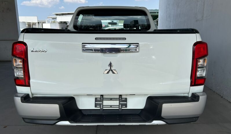 
MITSUBISHI L200 GLX 2024 MLM441 full									