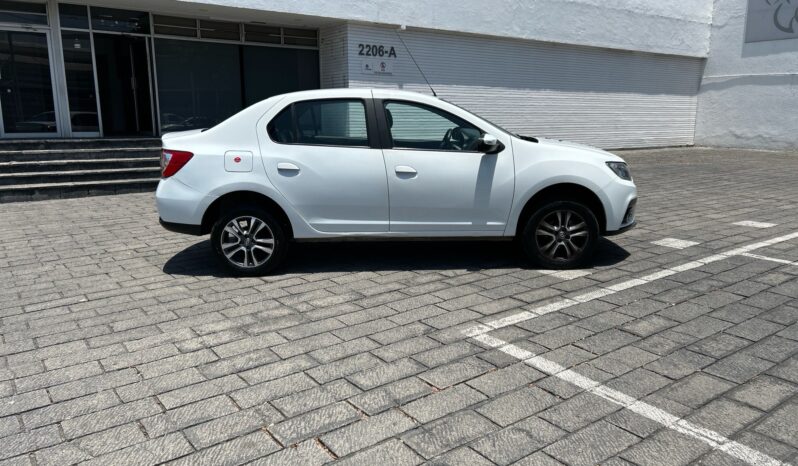 
Renault Logan 1.6 Intens Cvt 2024 CSGDL full									