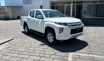 
Mitsubishi 2024 L200 4p GLX Doble L4/2.4/ Man 2WD 2024 CSGDL full									