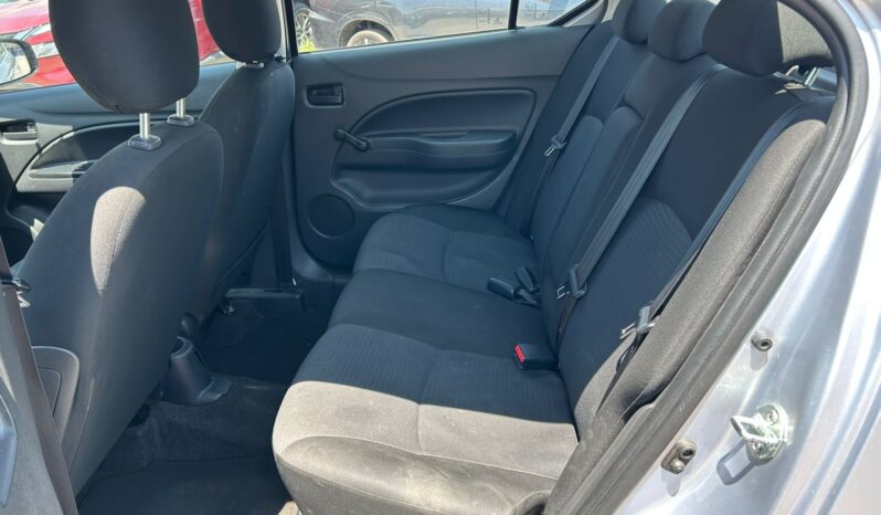 
MITSUBISHI MIRAGE GLX 2024 MI4026 full									
