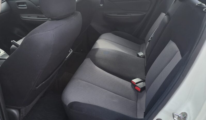 
MITSUBISHI L200 GLX DOBLE full									