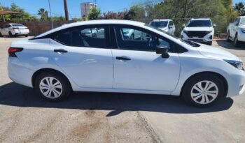 
Nissan Versa Sense CVT 2024 full									