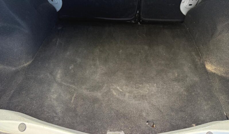 
Renault 2024 Logan 4p Intens L4/1.6 Aut full									