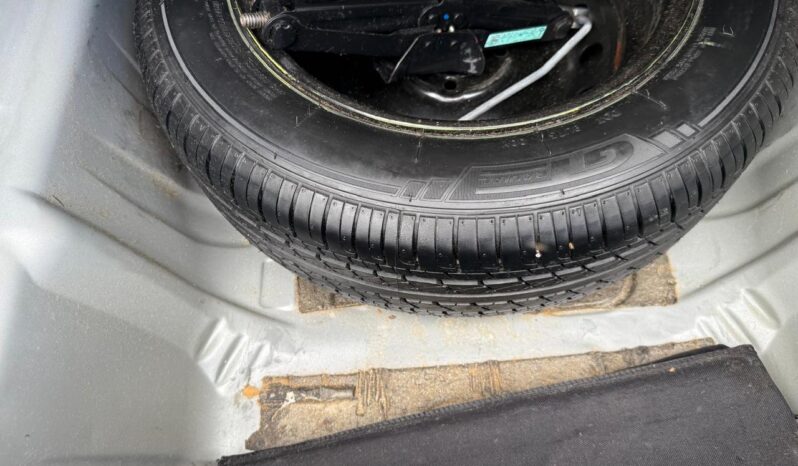 
Renault 2024 Logan 4p Intens L4/1.6 Aut full									