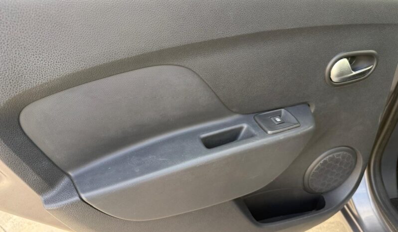 
Renault 2023 Logan 4p Intens L4/1.6 Aut full									