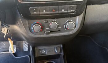 
Renault 2024 Kwid 5p Iconic L3/1.0 Man full									