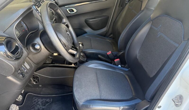 
Renault 2024 Kwid 5p Iconic L3/1.0 Man full									