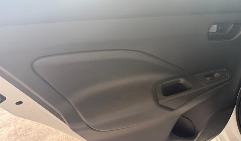 
Nissan 2024 Versa 4p Sense L4/1.6 Aut full									