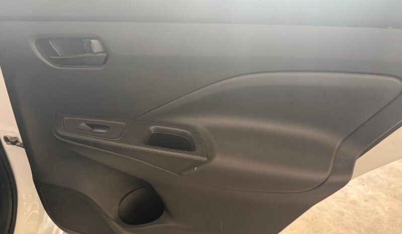 
Nissan 2024 Versa 4p Sense L4/1.6 Aut full									