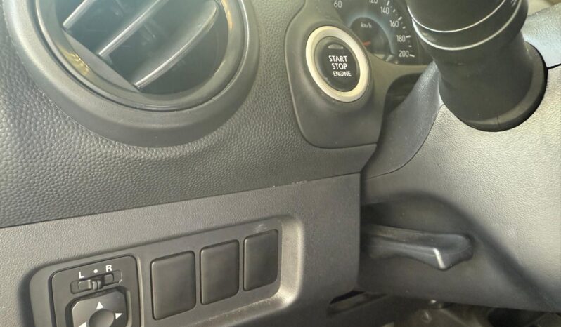 
Chrysler 2024 Attitude 4p SE L3/1.2 Aut full									