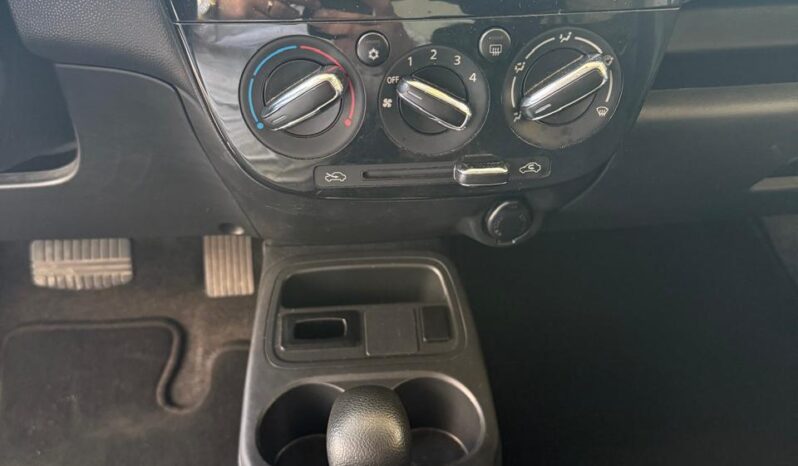 
Chrysler 2024 Attitude 4p SE L3/1.2 Aut full									