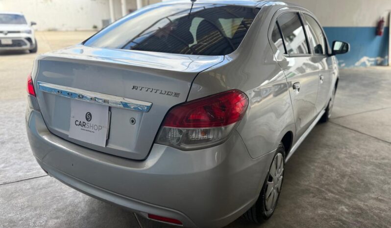 
Chrysler 2024 Attitude 4p SE L3/1.2 Aut full									