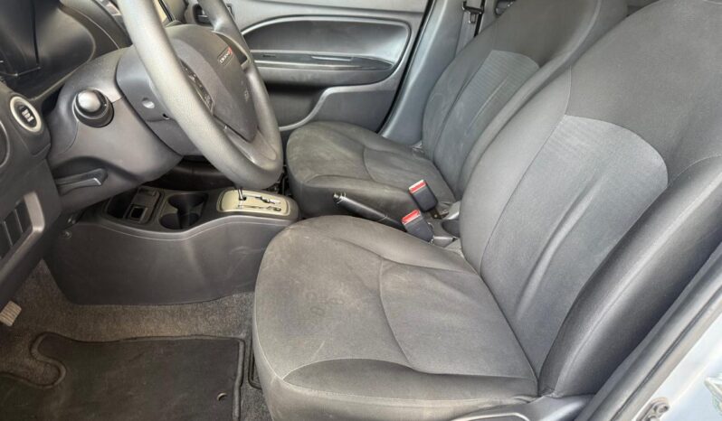 
Chrysler 2024 Attitude 4p SE L3/1.2 Aut full									