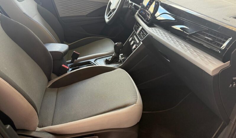 
Volkswagen 2024 Taos 5p Trendline L4/1.4/T Aut full									