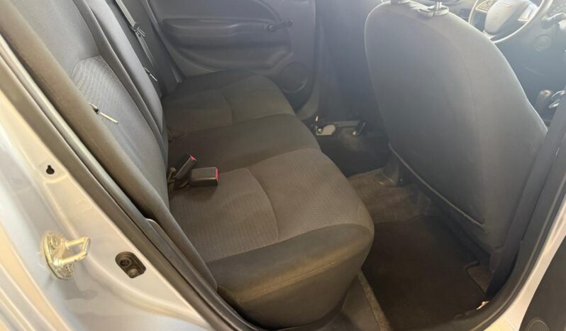 
Dodge Attitude SE AUT 2024 full									