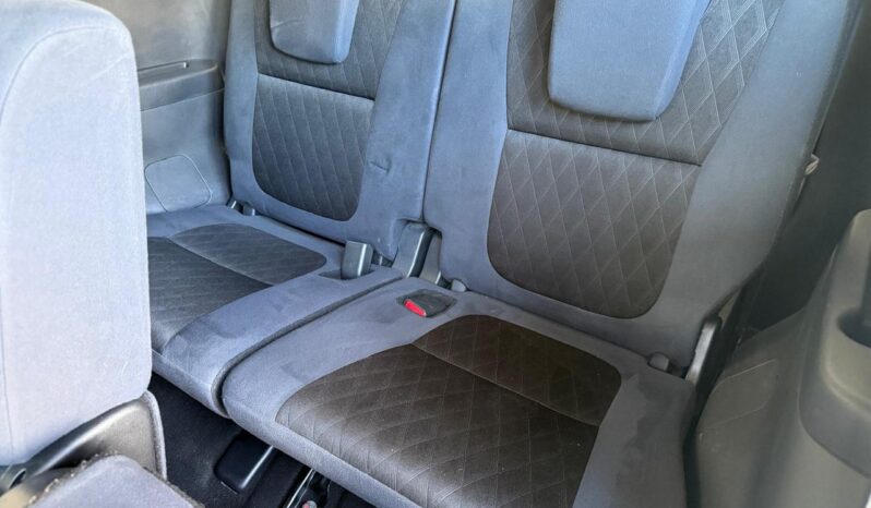 
Mitsubishi Xpander Cross 2024 full									