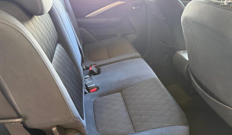 
Mitsubishi Xpander Cross 2024 full									