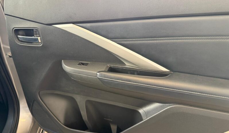 
Mitsubishi Xpander Cross 2024 full									