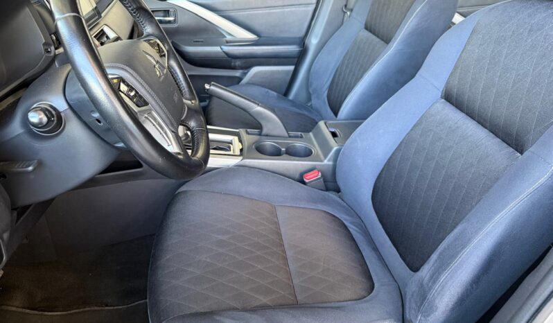 
Mitsubishi Xpander Cross 2024 full									