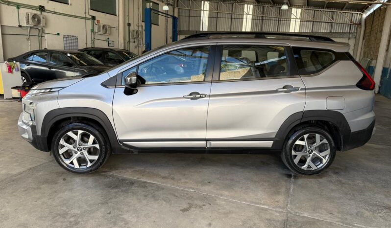 
Mitsubishi Xpander Cross 2024 full									