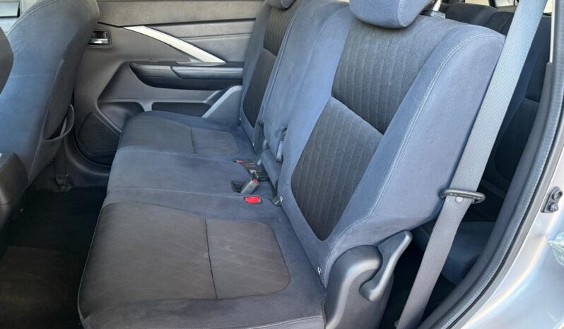 
Mitsubishi Xpander Cross 2024 full									