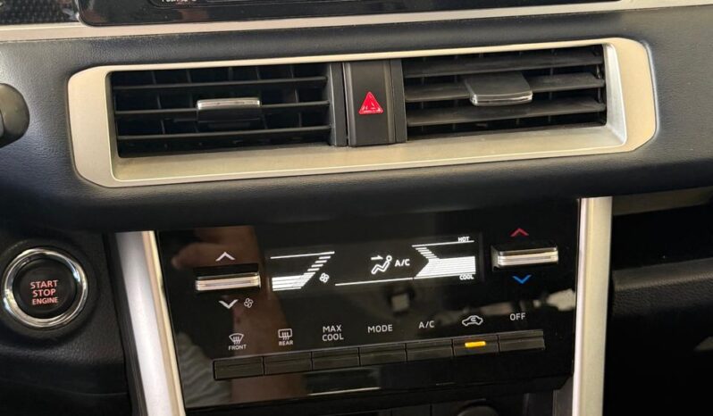 
Mitsubishi Xpander Cross 2024 full									