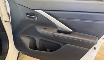 
Mitsubishi Xpander Cross 2024 full									