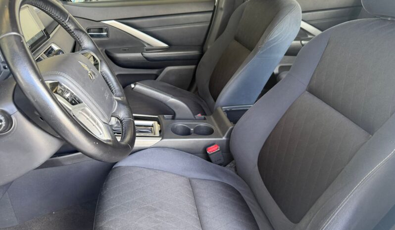 
Mitsubishi Xpander Cross 2024 full									