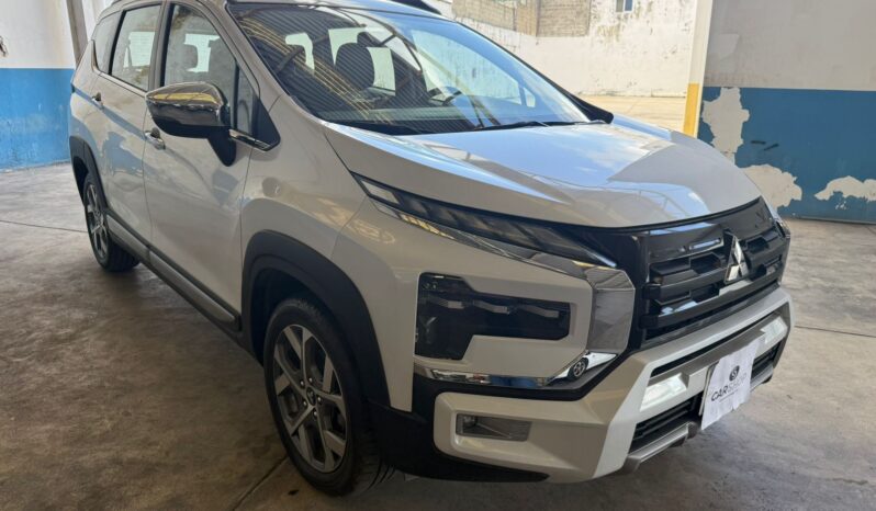 
Mitsubishi Xpander Cross 2024 full									