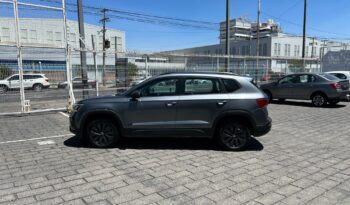 
Volkswagen Taos 5p Trendline L4/1.4/T Aut 2024 CSGDL full									