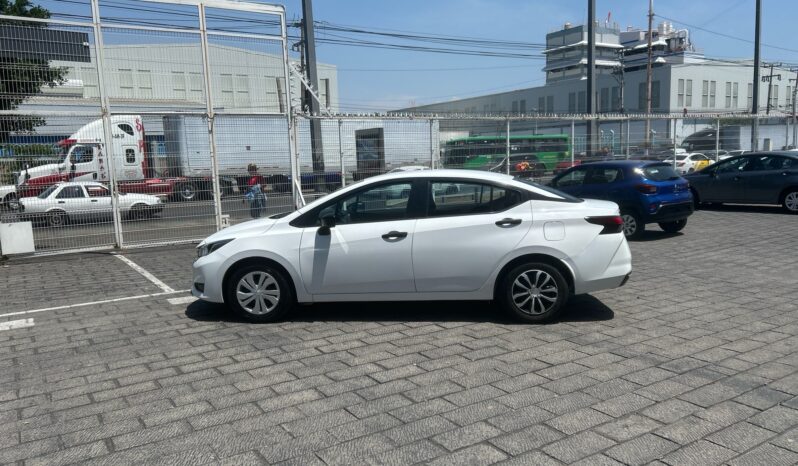 
Nissan Versa 4p Sense L4/1.6 Aut 2024 CSGDL full									