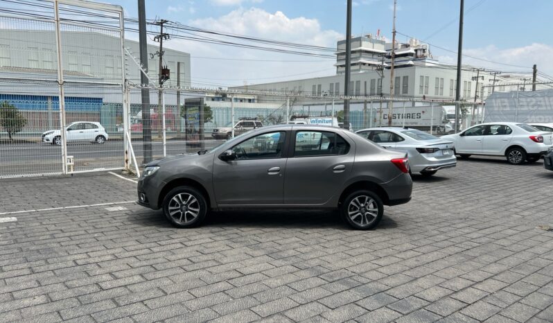 
Renault Logan 4p Intens L4/1.6 Aut 2024 CSGDL full									