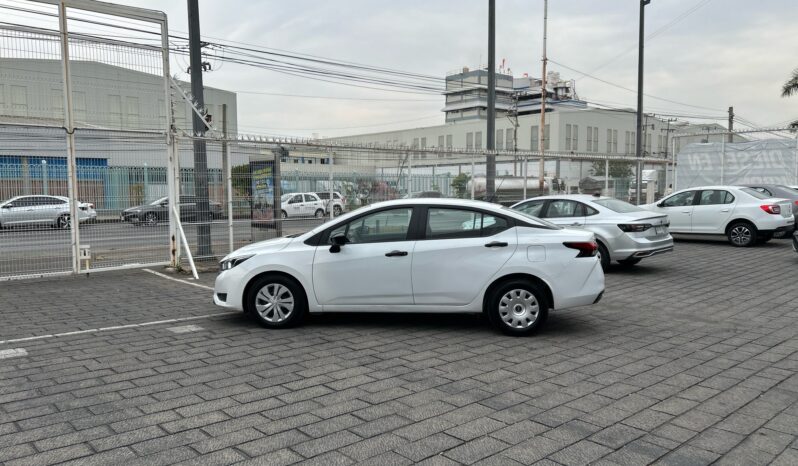 
Nissan Versa 4p Sense L4/1.6 Aut 2024 CSGDL full									