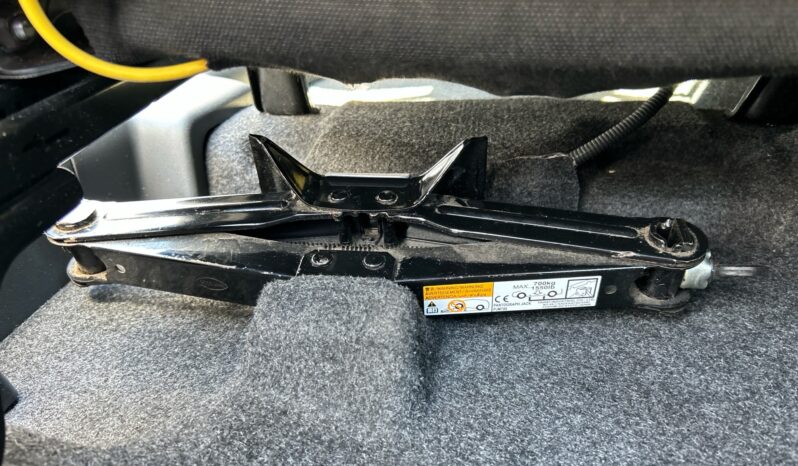 
Mitsubishi Mirage 4p G4 GLX L3/1.2 Aut 2024 CSGDL full									