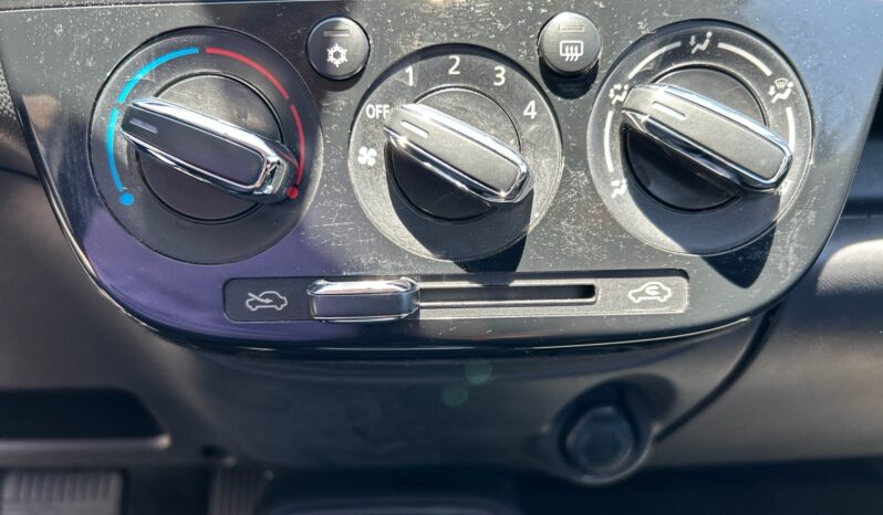 
Mitsubishi Mirage 4p G4 GLX L3/1.2 Aut 2024 CSGDL full									