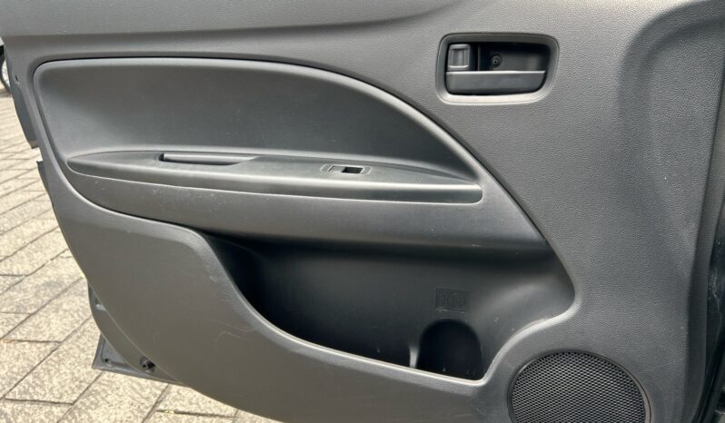 
Mitsubishi Mirage 4p G4 GLX L3/1.2 Aut 2024 CSGDL full									