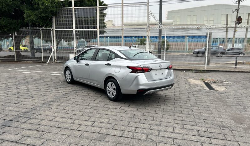 
Nissan Versa 4p Sense L4/1.6 Aut 2024 CSGDL full									