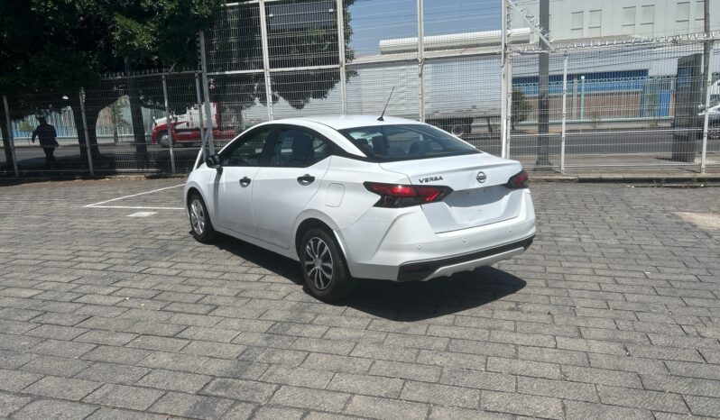 
Nissan Versa 4p Sense L4/1.6 Aut 2024 CSGDL full									