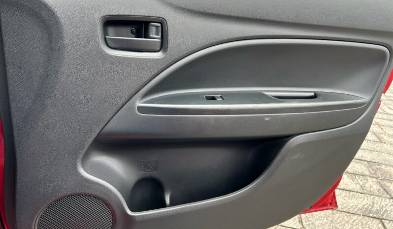 
Mitsubishi Mirage 4p G4 GLX L3/1.2 Aut 2024 CSGDL full									