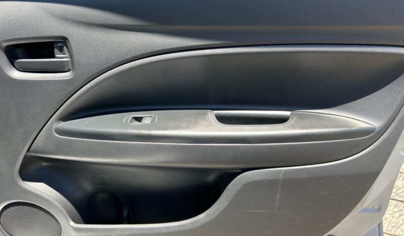 
Mitsubishi Mirage 4p G4 GLX L3/1.2 Aut 2024 CSGDL full									